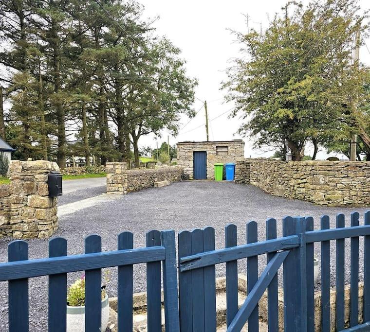 Killawalla Cottage, Westport. Eksteriør billede