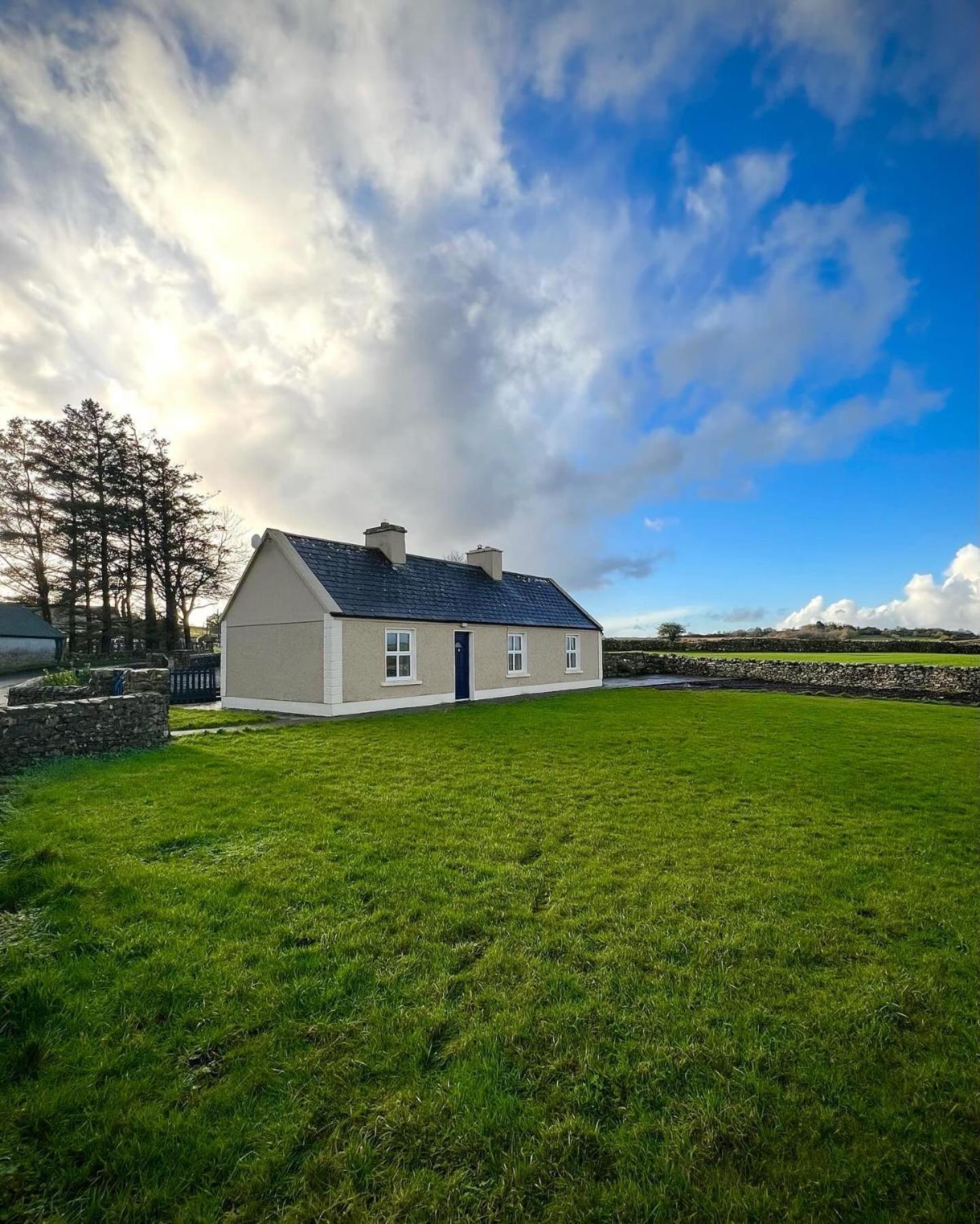 Killawalla Cottage, Westport. Eksteriør billede